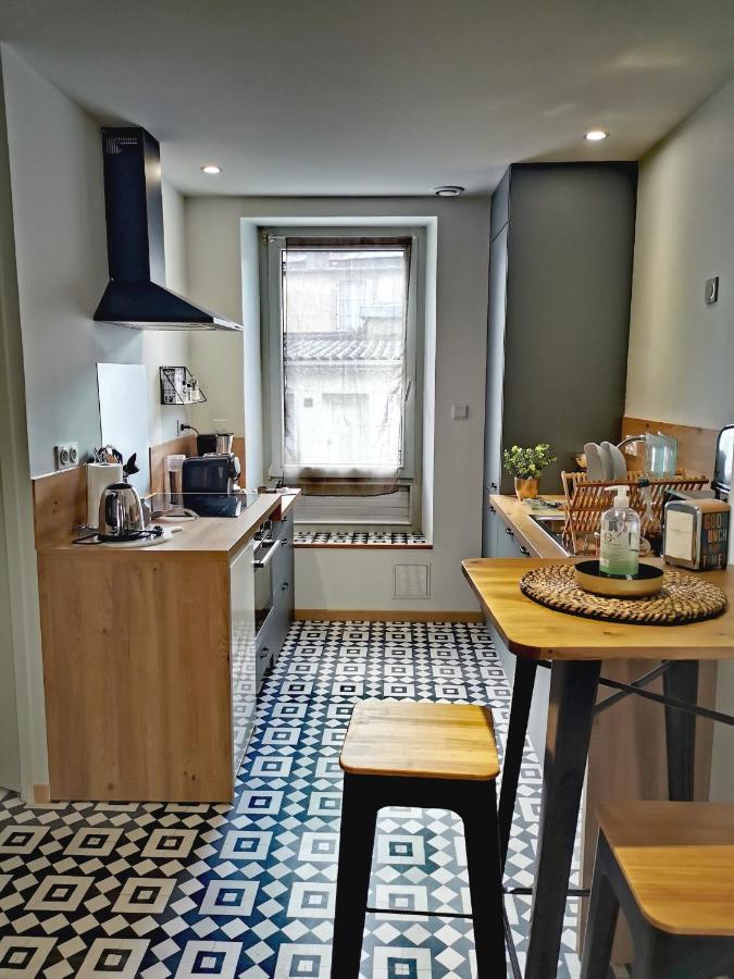 Premier Chapitre - Design Et Charme De L'Ancien En Coeur De Ville 쎙브히육 외부 사진