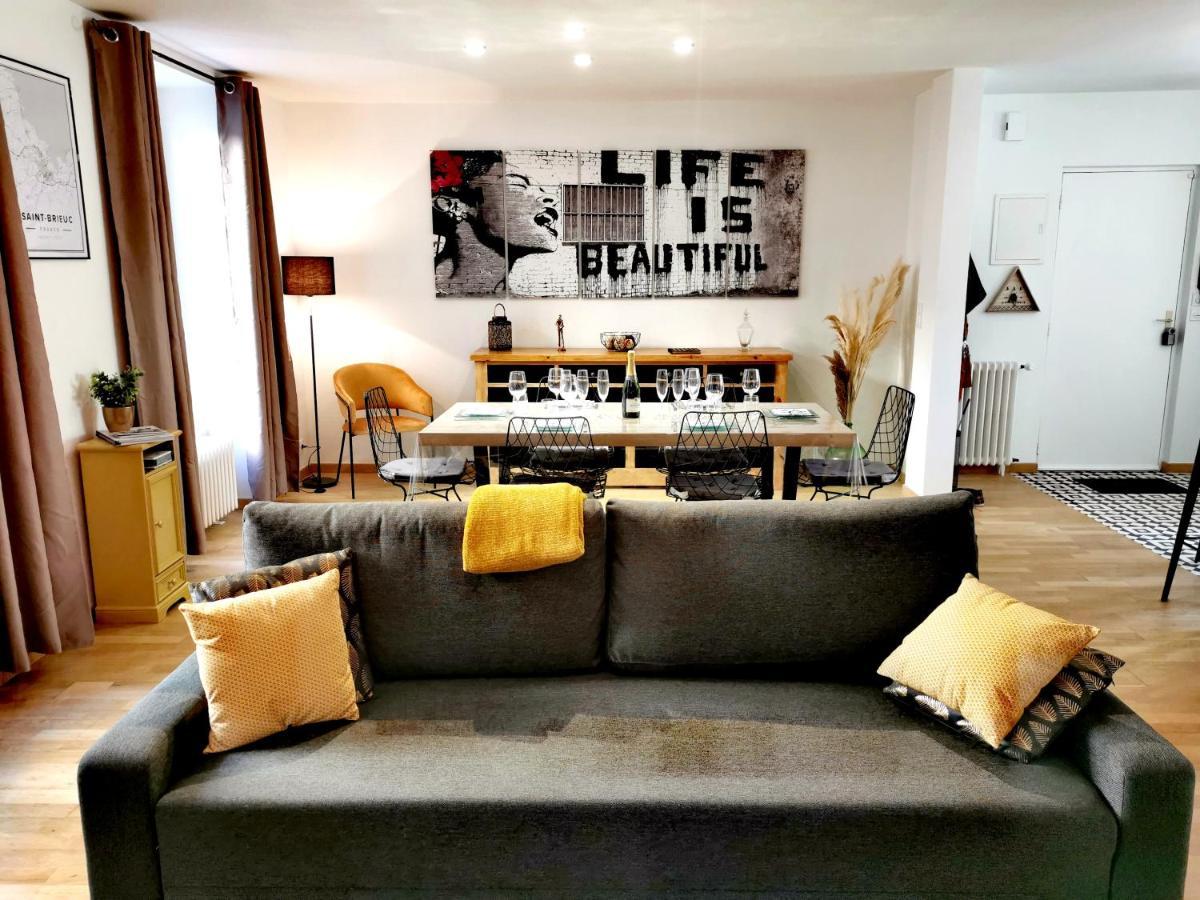 Premier Chapitre - Design Et Charme De L'Ancien En Coeur De Ville 쎙브히육 외부 사진