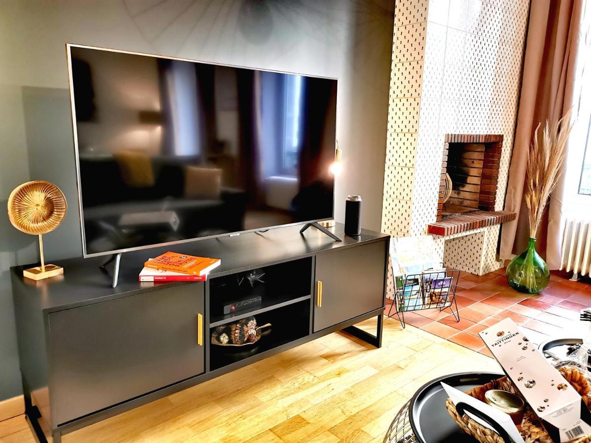 Premier Chapitre - Design Et Charme De L'Ancien En Coeur De Ville 쎙브히육 외부 사진